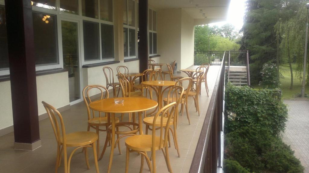 Irss Osrodek Szkoleniowy Otel Białobrzegi Dış mekan fotoğraf