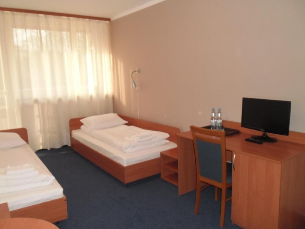 Irss Osrodek Szkoleniowy Otel Białobrzegi Dış mekan fotoğraf