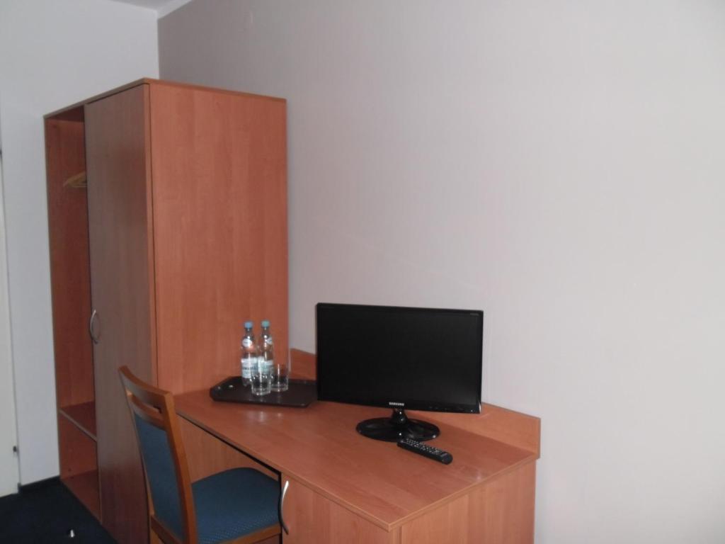 Irss Osrodek Szkoleniowy Otel Białobrzegi Dış mekan fotoğraf