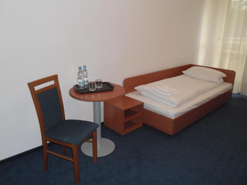 Irss Osrodek Szkoleniowy Otel Białobrzegi Dış mekan fotoğraf