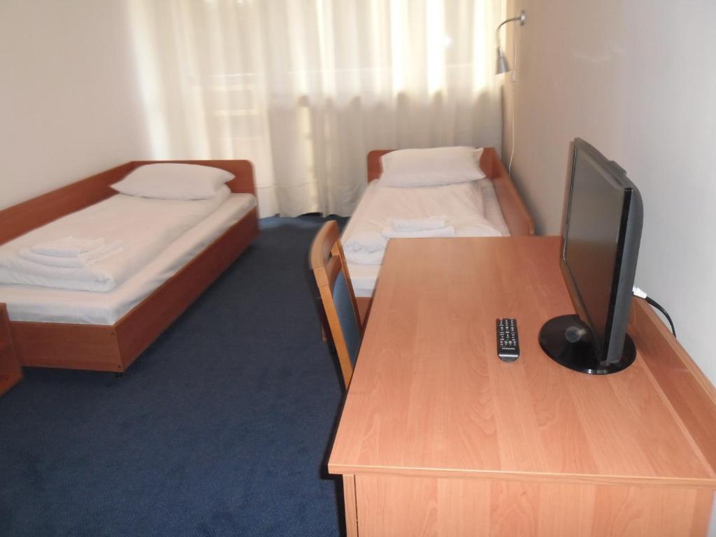 Irss Osrodek Szkoleniowy Otel Białobrzegi Dış mekan fotoğraf